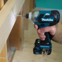 Makita TD111DZJ 12 V Max Slagschroevendraaier -Makita td111d act 1